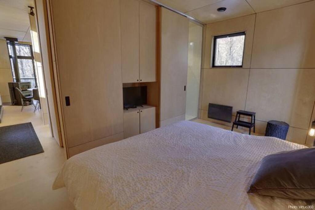 Cabin Sutton 252 - En Harmonie Avec La Nature! Villa Exterior photo