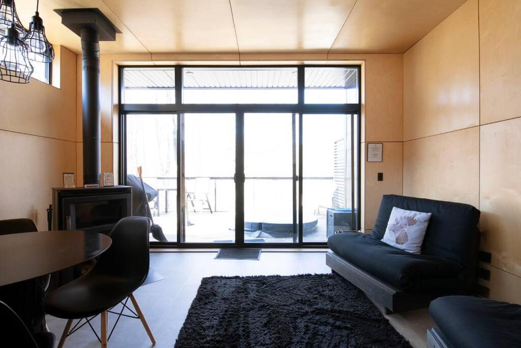 Cabin Sutton 252 - En Harmonie Avec La Nature! Villa Exterior photo