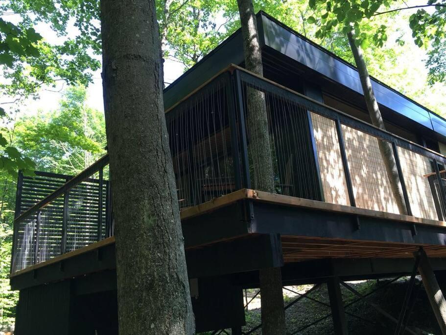 Cabin Sutton 252 - En Harmonie Avec La Nature! Villa Exterior photo
